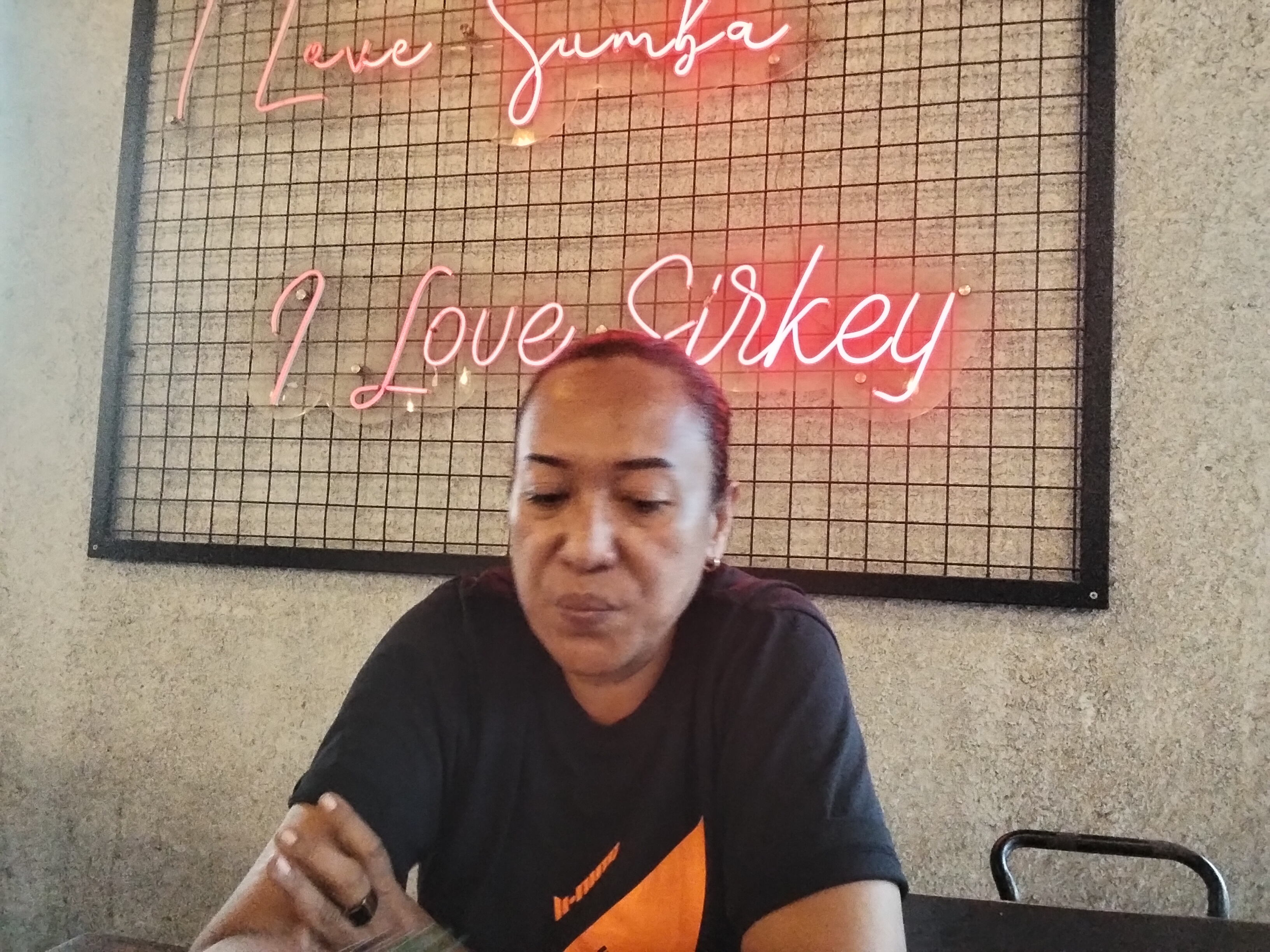 Esti Bili Beberkan Hasil Verifikasi Mandiri, Video Call TKI dan Temui Keluarga Hingga Pelosok Lamboya Terkait TPPO