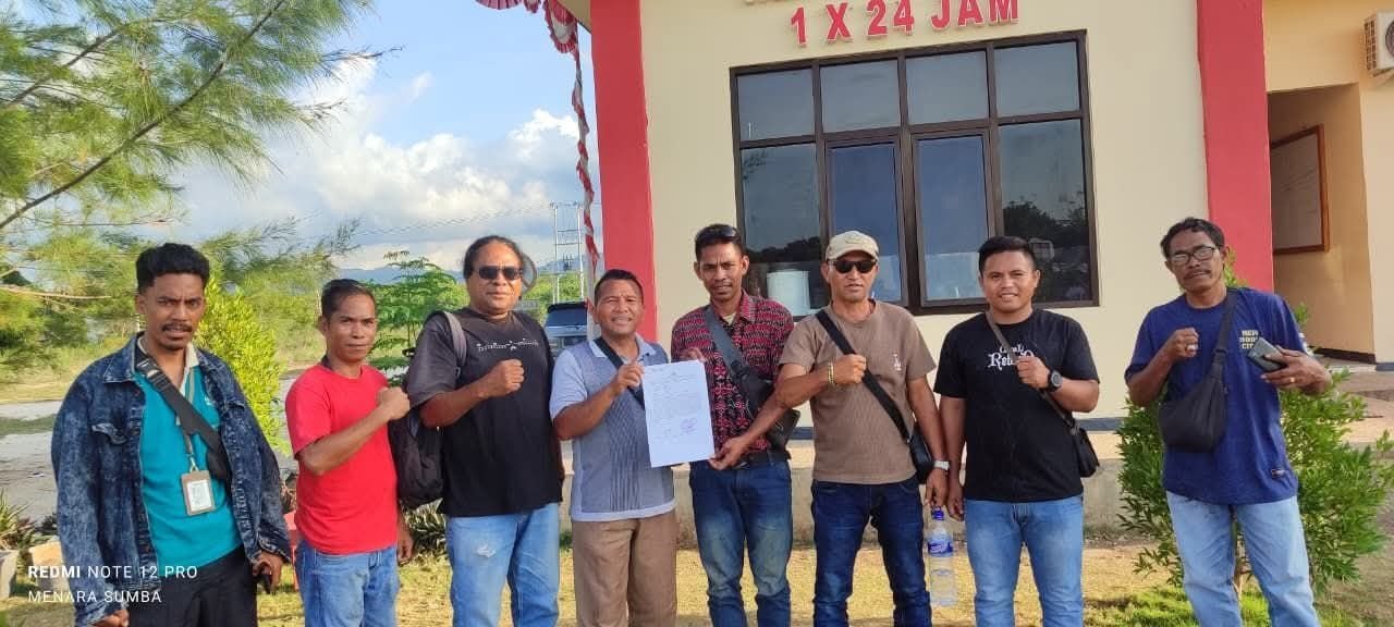 Para Jurnalis FORJIS Desak Polres SBD Ungkap Dalang Akun Palsu “Abu Nawas” dan “Al Fatih” yang Hina Wartawan