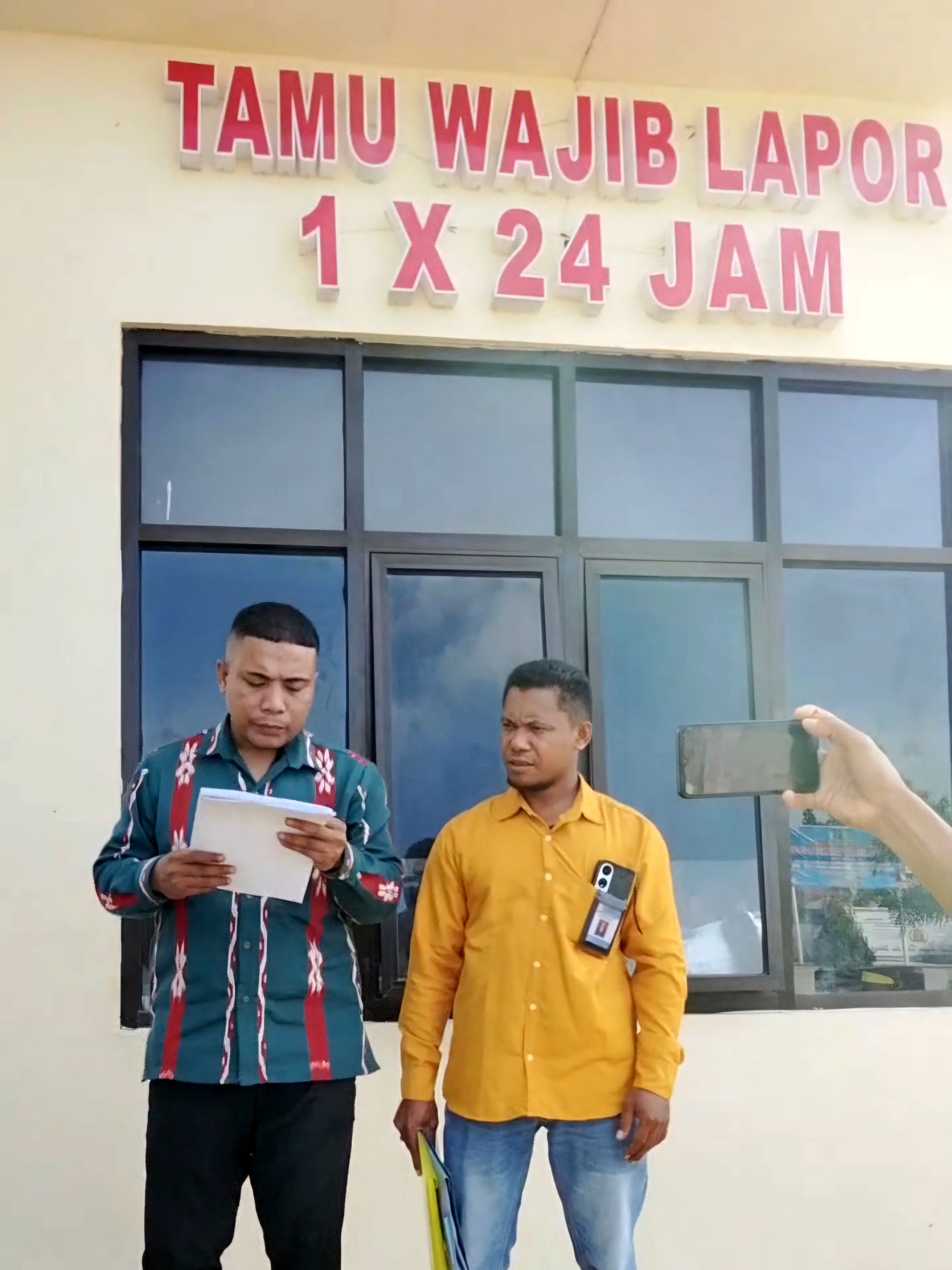 Dugaan Penipuan Tanah di Karoso: Oknum Anggota Brimob dan Pejabat Dinas PU SBD Resmi Dilaporkan