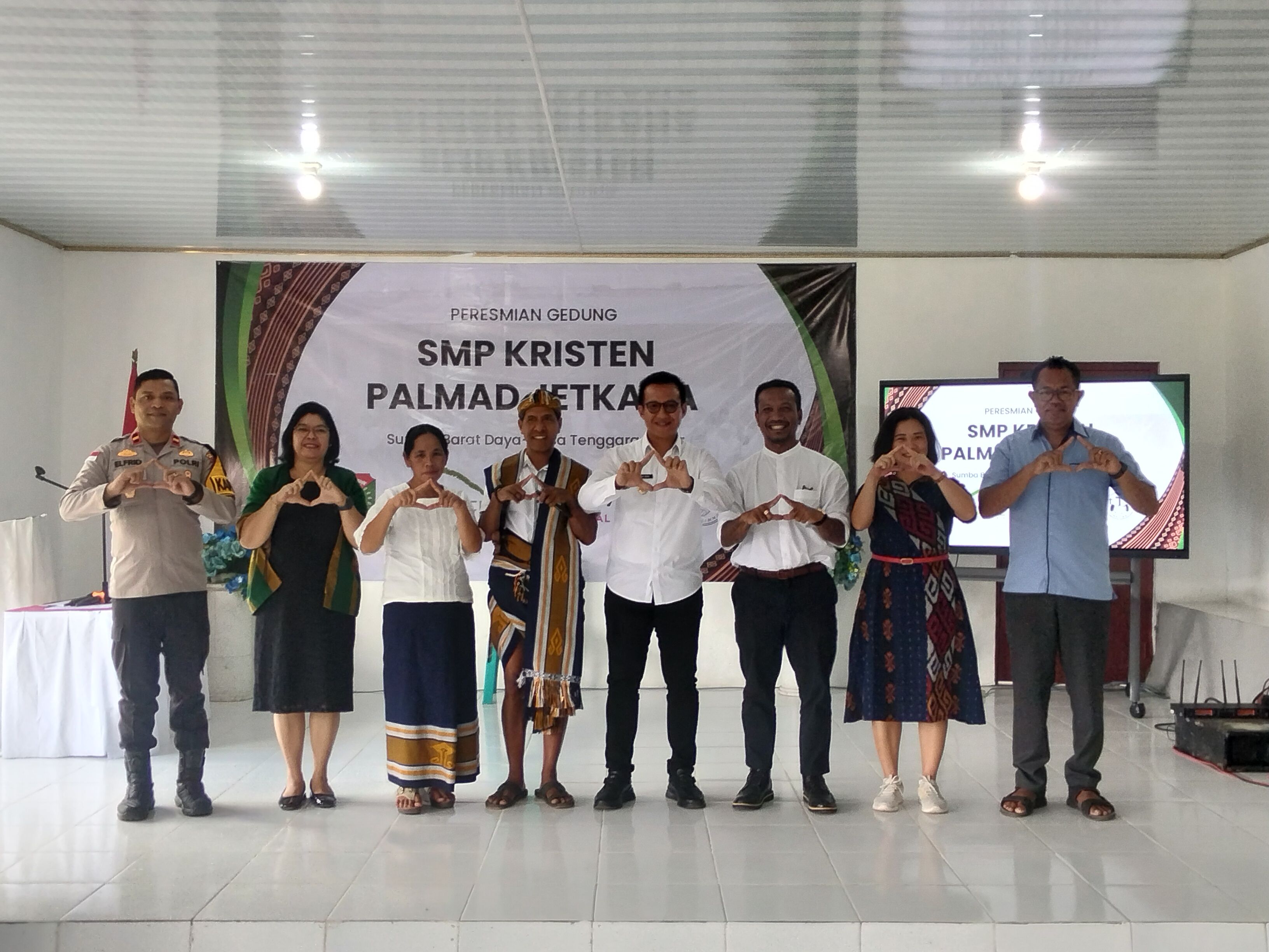 SMP Kristen Palmad Jetkana Resmi Diresmikan, Diharapkan Menjadi Mercusuar Pendidikan di Wewewa Barat