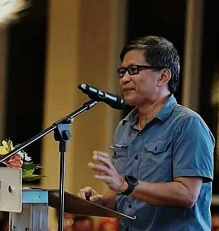 Kritik terhadap pejabat adalah kritik terhadap jabatan publik dan kebijakan, bukan hinaan pribadi.