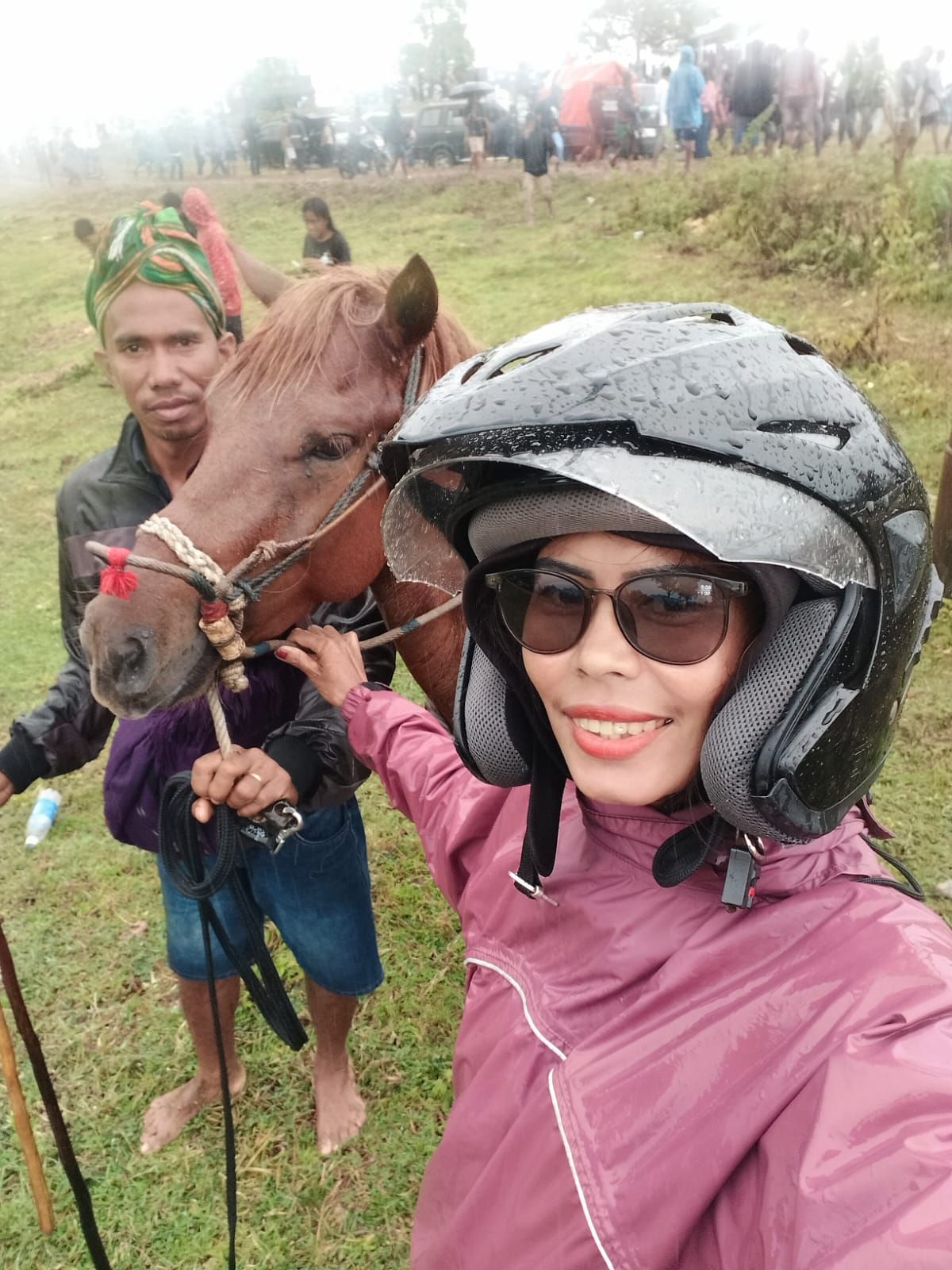 Pasola Lamboya Tercoreng, Batu dan Dugaan Senjata Tajam Menggila di Arena Adat