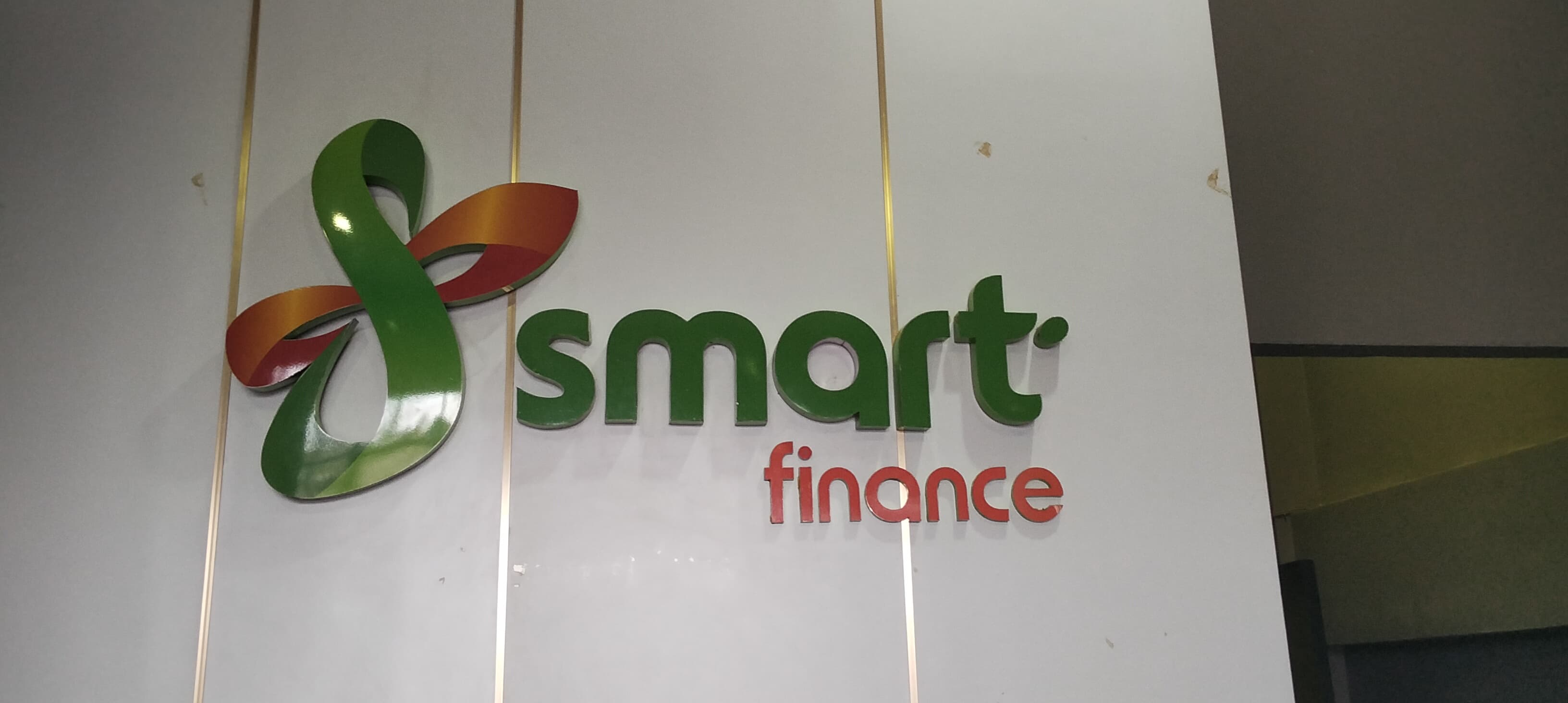 Oknum Staf Smart Weetabula Tunjuk Wartawan Saat Menjalankan Tugas