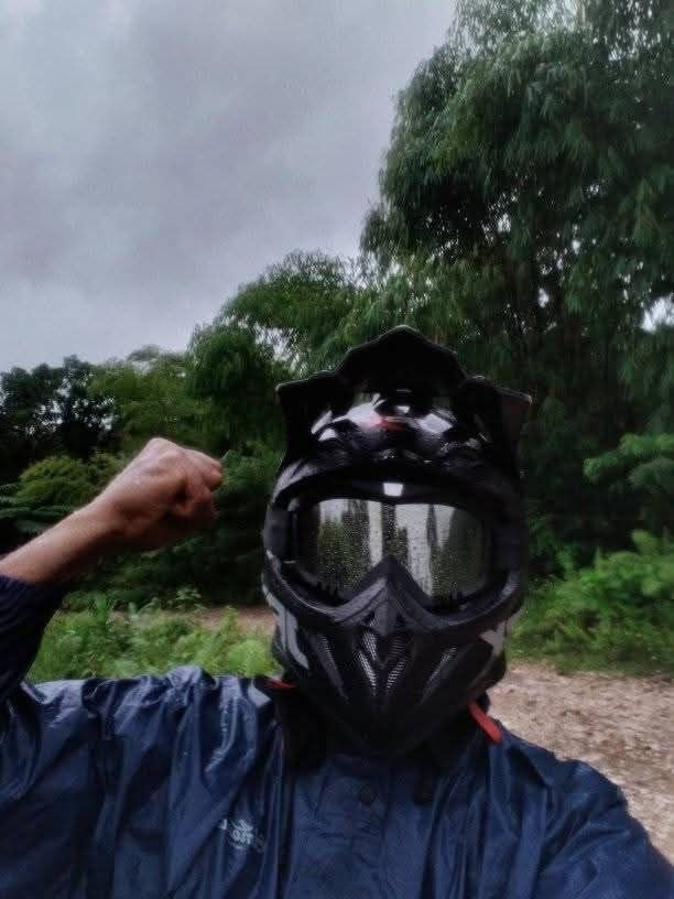 Jejak Roda di Lumpur Desa Rita Baru: Pengabdian Yohanes Umbu Menggugat Hati Pemerintah