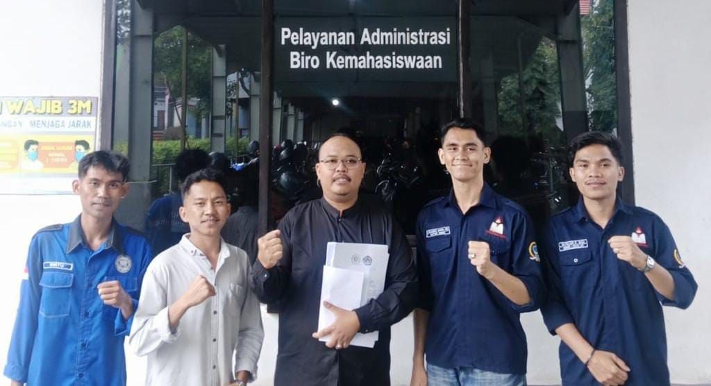 DPM Unitri Ajukan Rancangan UUD ORMAWA ke Kemahasiswaan dan Rektorat, Siap Kawal Hingga Disahkan Secara Administratif
