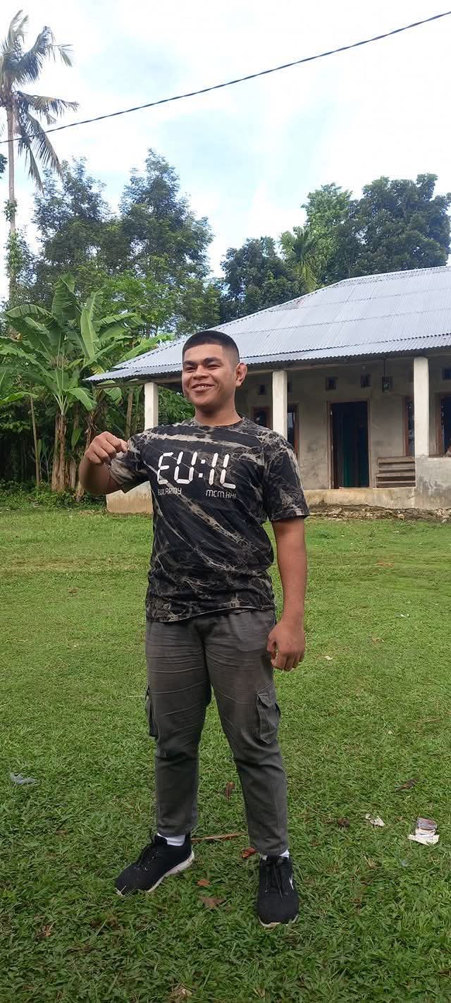 BREAKING: Sempat Gagal 3 Kali, Pemuda NTT Ini Lulus TNI dan Tembus Peringkat 11