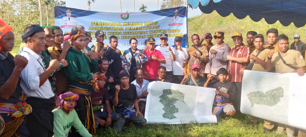 Tepati Janji, Bupati Ratu Wulla Selesaikan Polemik Tapal Batas Desa Wee Kurra dan Weri Lolo