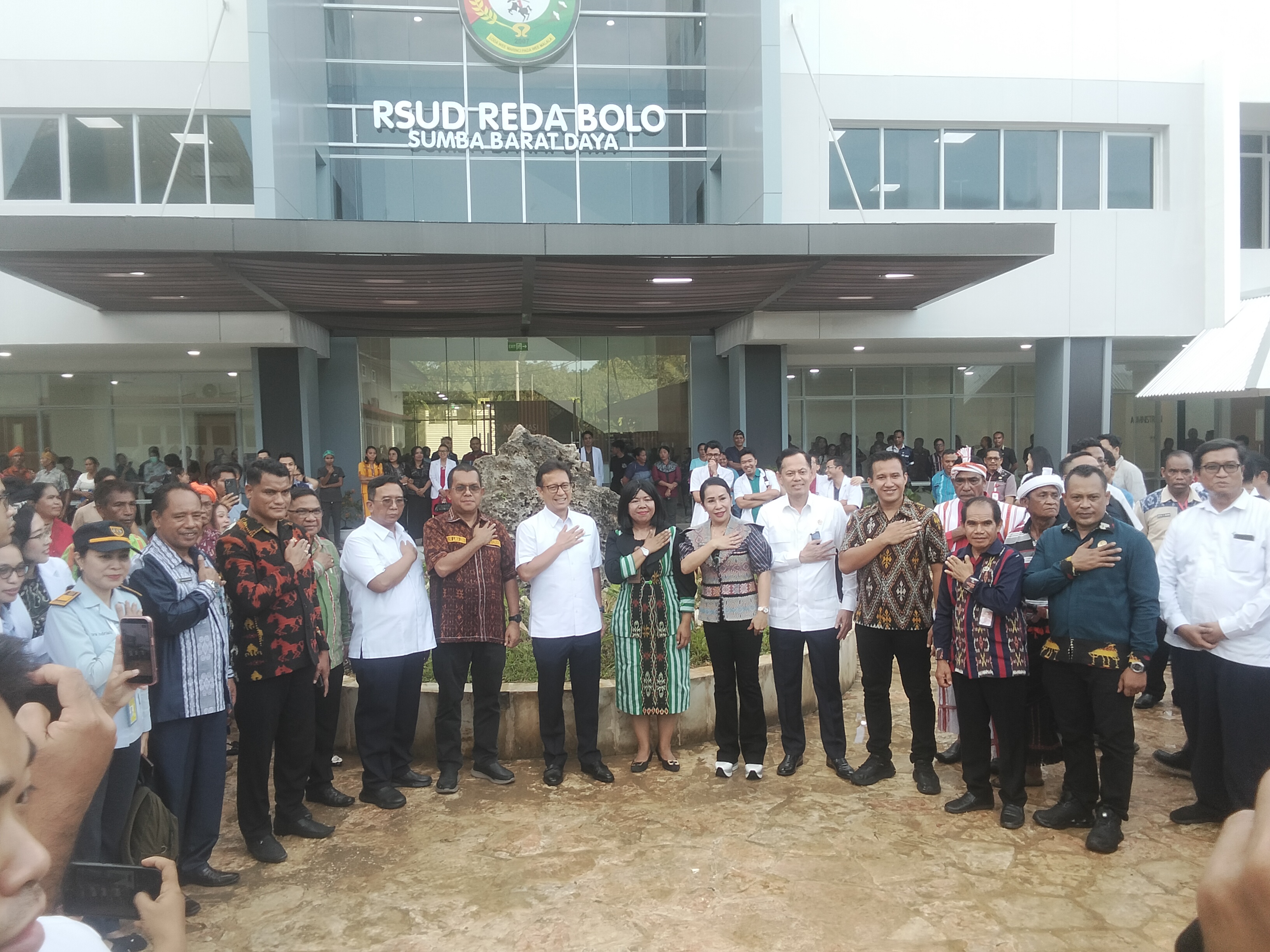 Kunjungan Menteri Kesehatan RI ke RSUD Redabolo, Dorong Penguatan Layanan Kesehatan di Sumba Barat Daya
