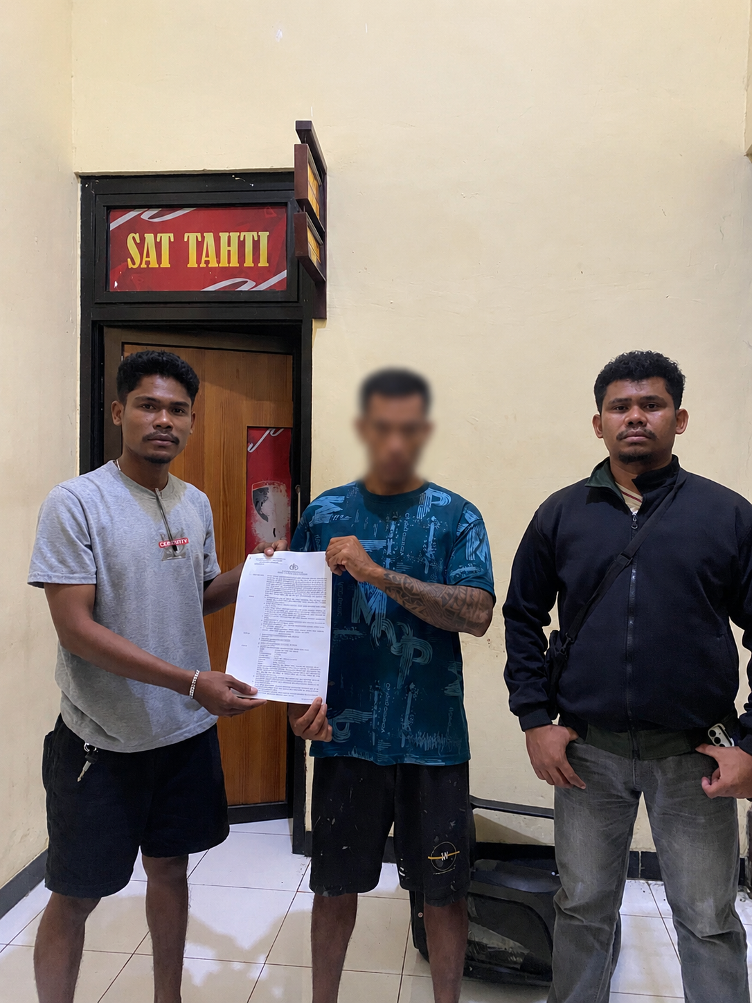 DOMINIKUS TANGGU HOLO TEWAS DALAM DUGAAN PENGEROYOKAN, POLRES SBD TAHAN ABNER LOBO LANGA