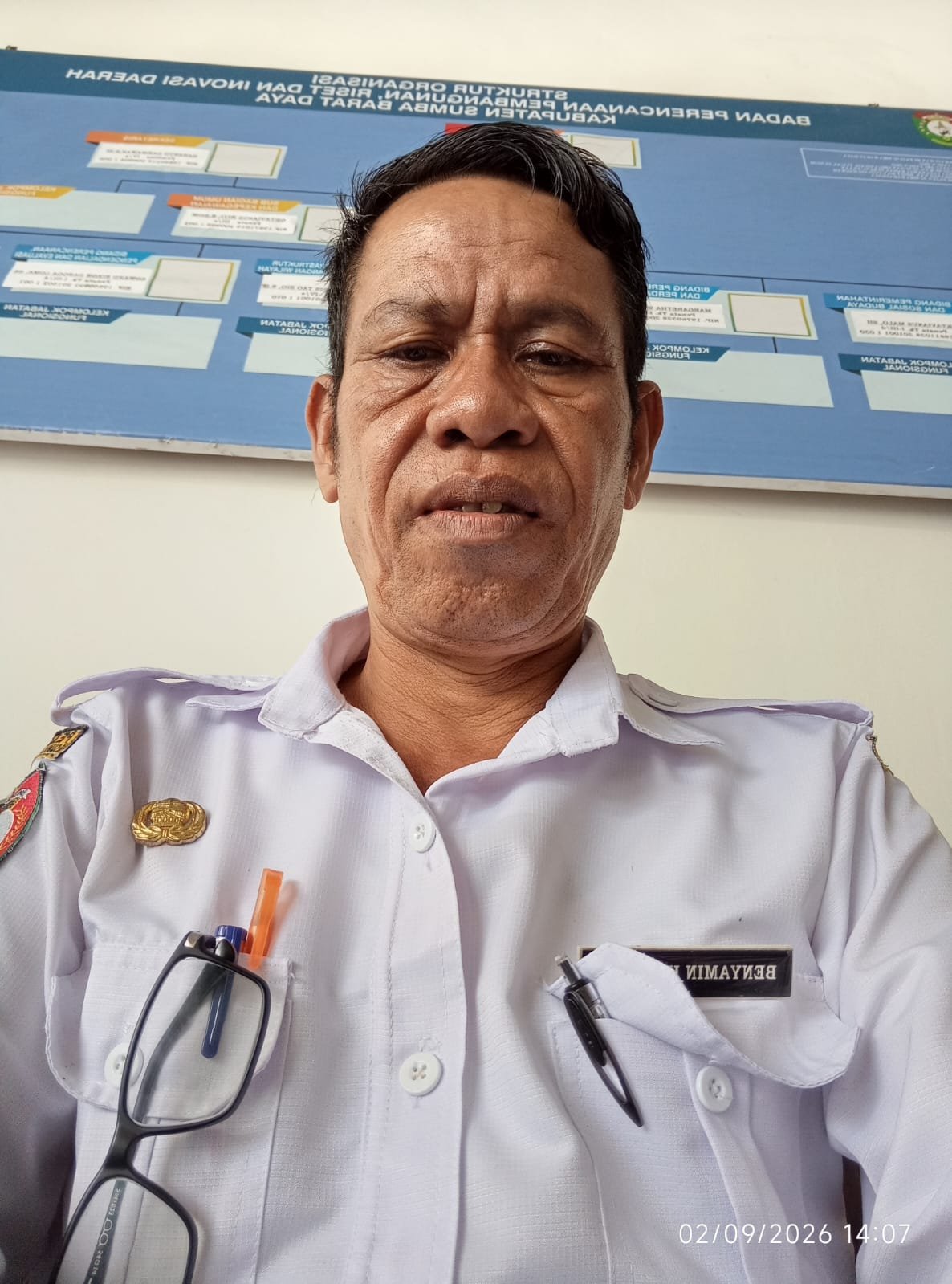 8 BULAN GAJI TAK DIBAYAR, RATUSAN PERANGKAT DESA DI SUMBA BARAT DAYA MENANTI