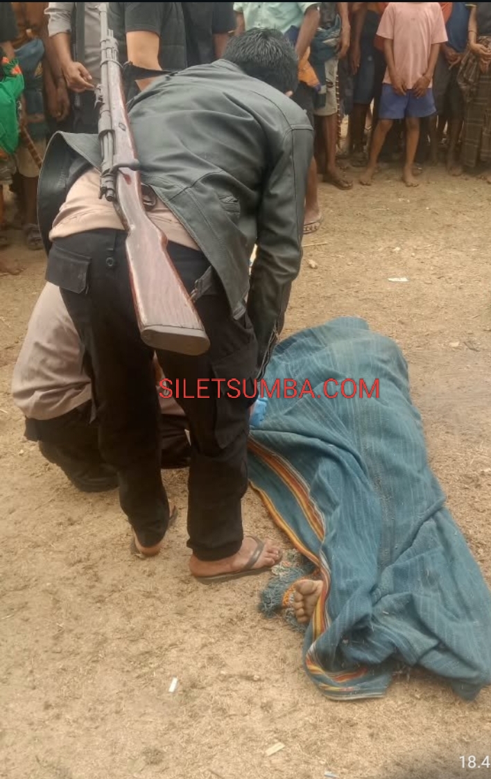 WARGA KAWANGO HARI DIGEGERKAN DUGAAN PEMBUNUHAN TRAGIS, SEORANG PRIA TEWAS DI KAMPUNG BULU KOGHA